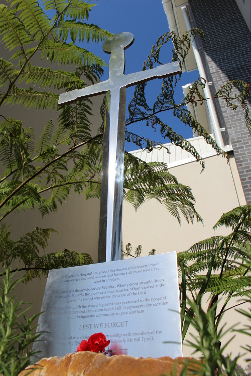 Photo ANZAC centenary memorial statue 